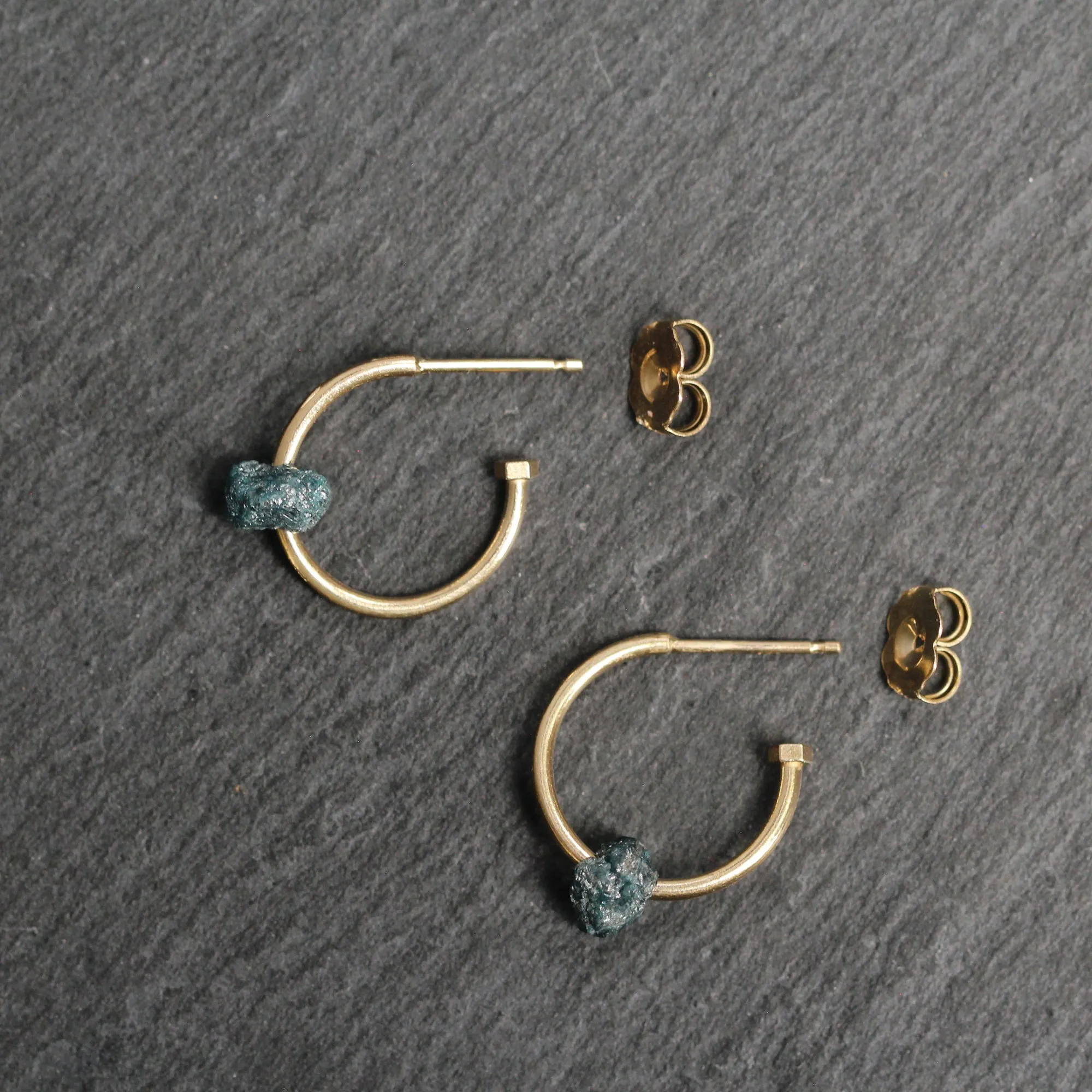 14k Gold   Rough Blue Diamond Hoop Earrings