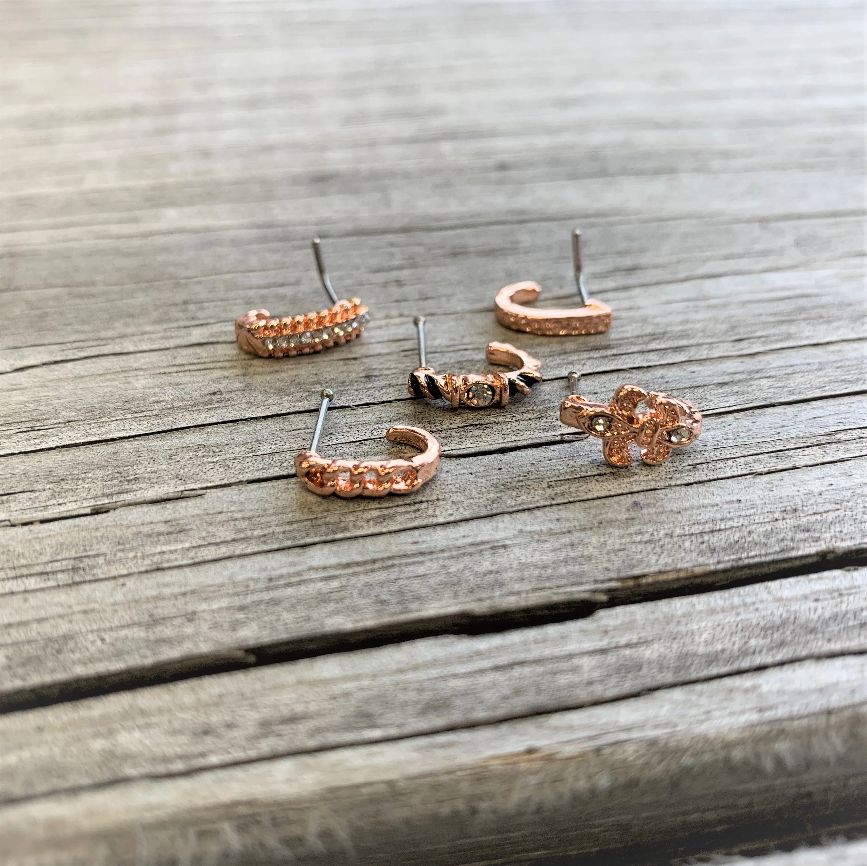 20 Gauge 3/8 Clear Gem Rose Gold Tone Fleur De Lis Faux Hoop Nose Bone