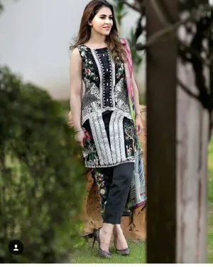 Beautiful chiffon dress by crimson in black and pink color Model#C 806