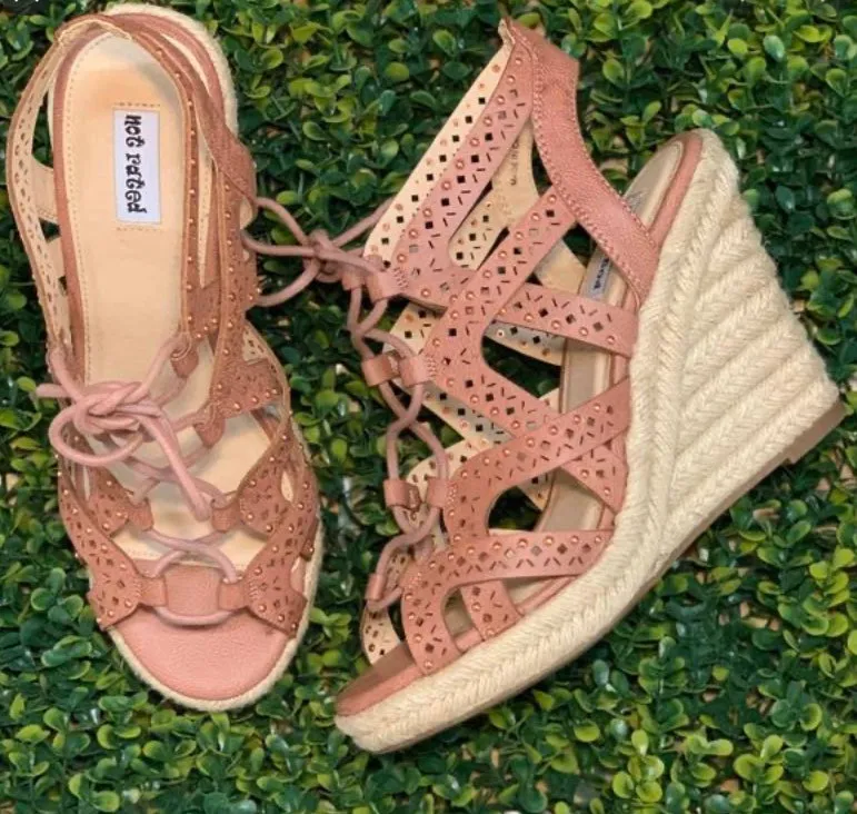 Big Pine Blush Wedges