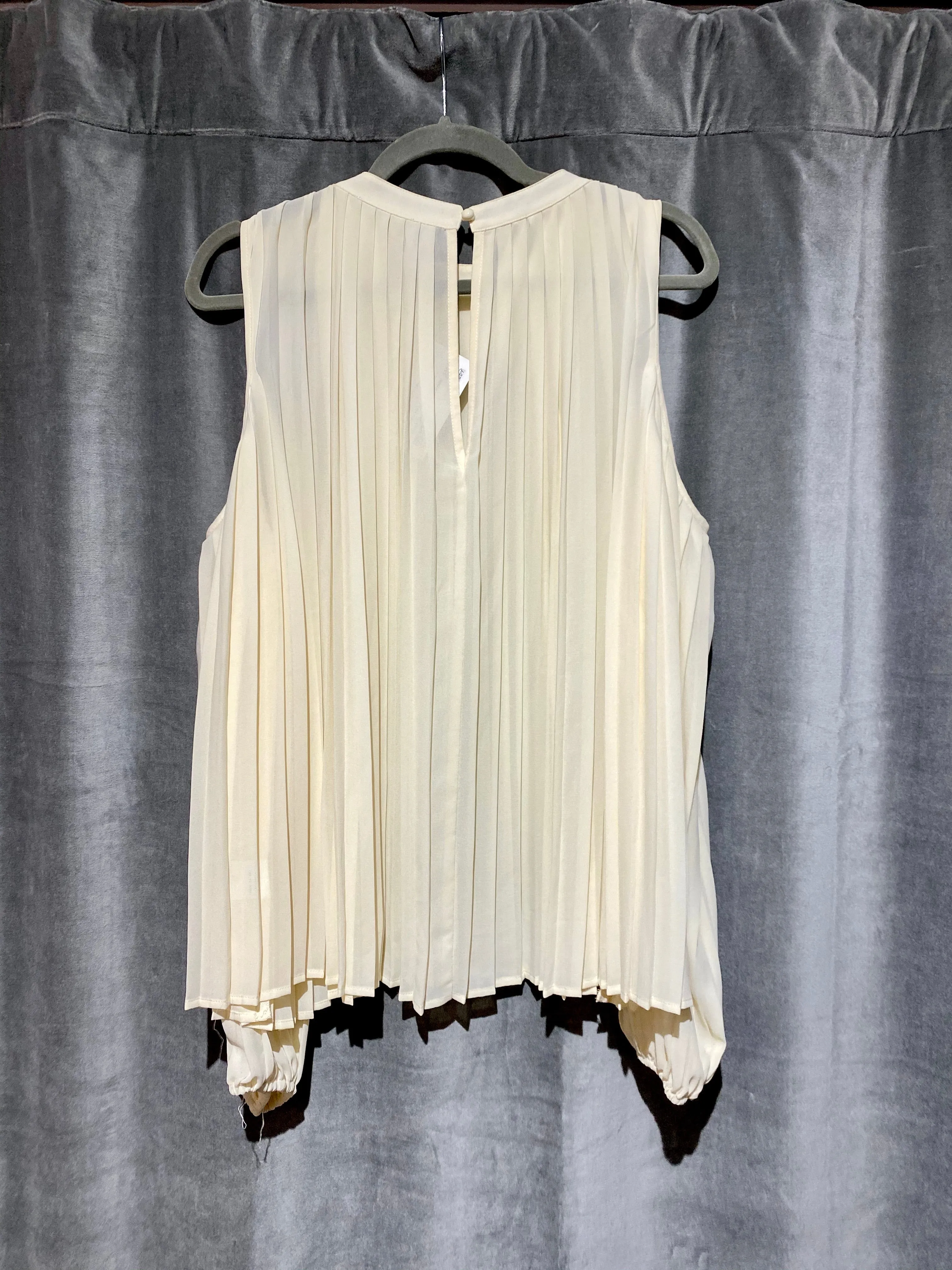 Blaque Label Cream Pleated Cold Shoulder Blouse