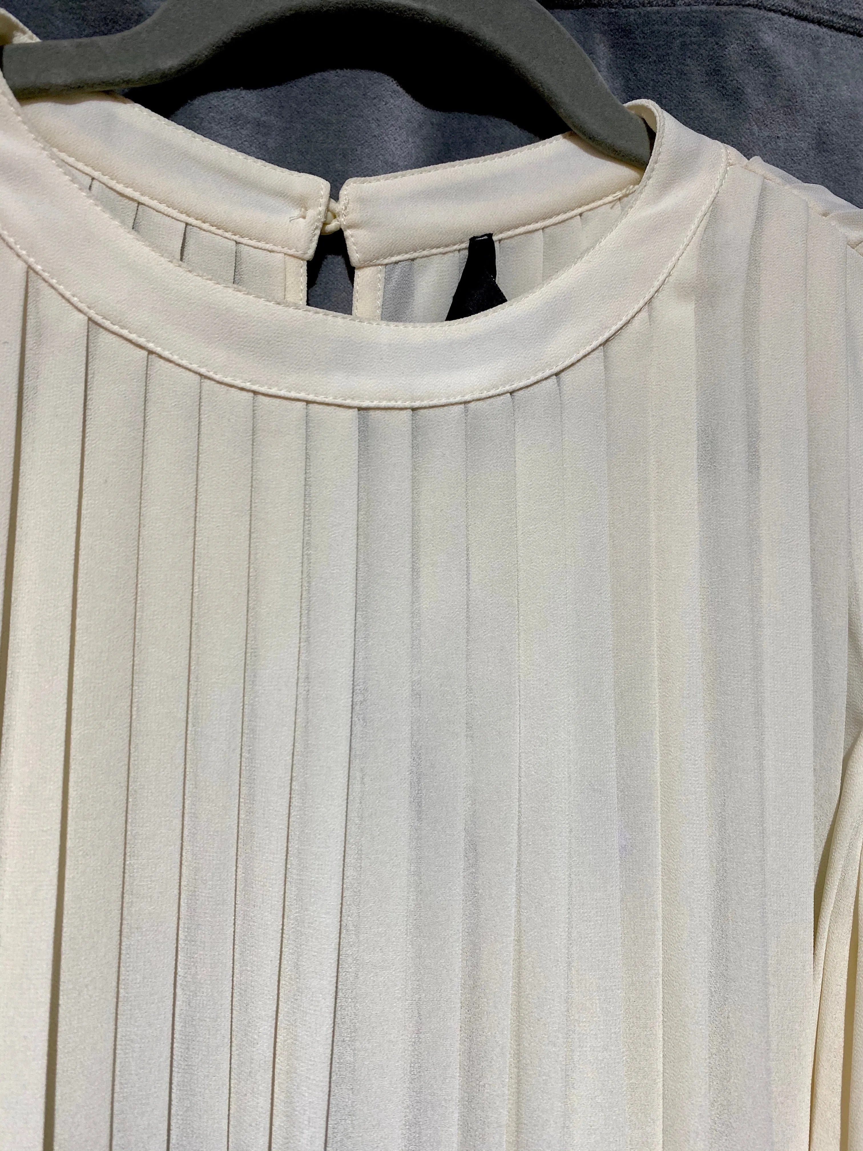 Blaque Label Cream Pleated Cold Shoulder Blouse