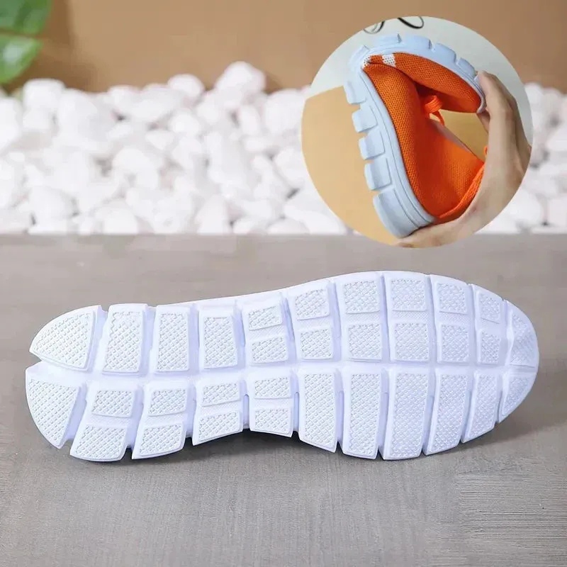 Breathable knitted sneakers