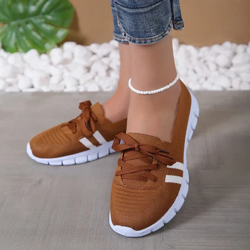 Breathable knitted sneakers