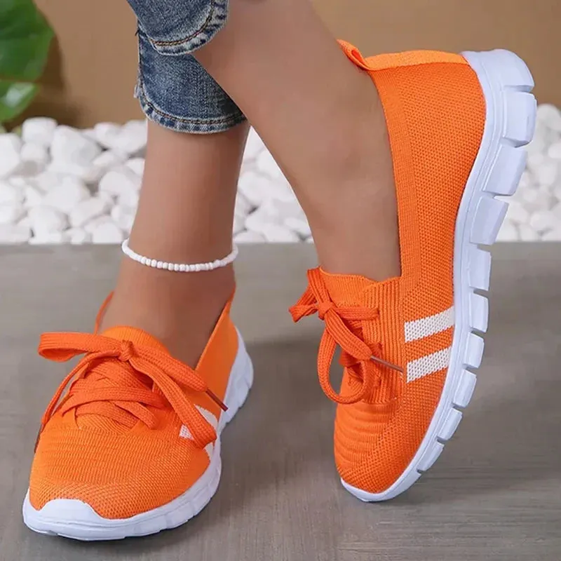 Breathable knitted sneakers