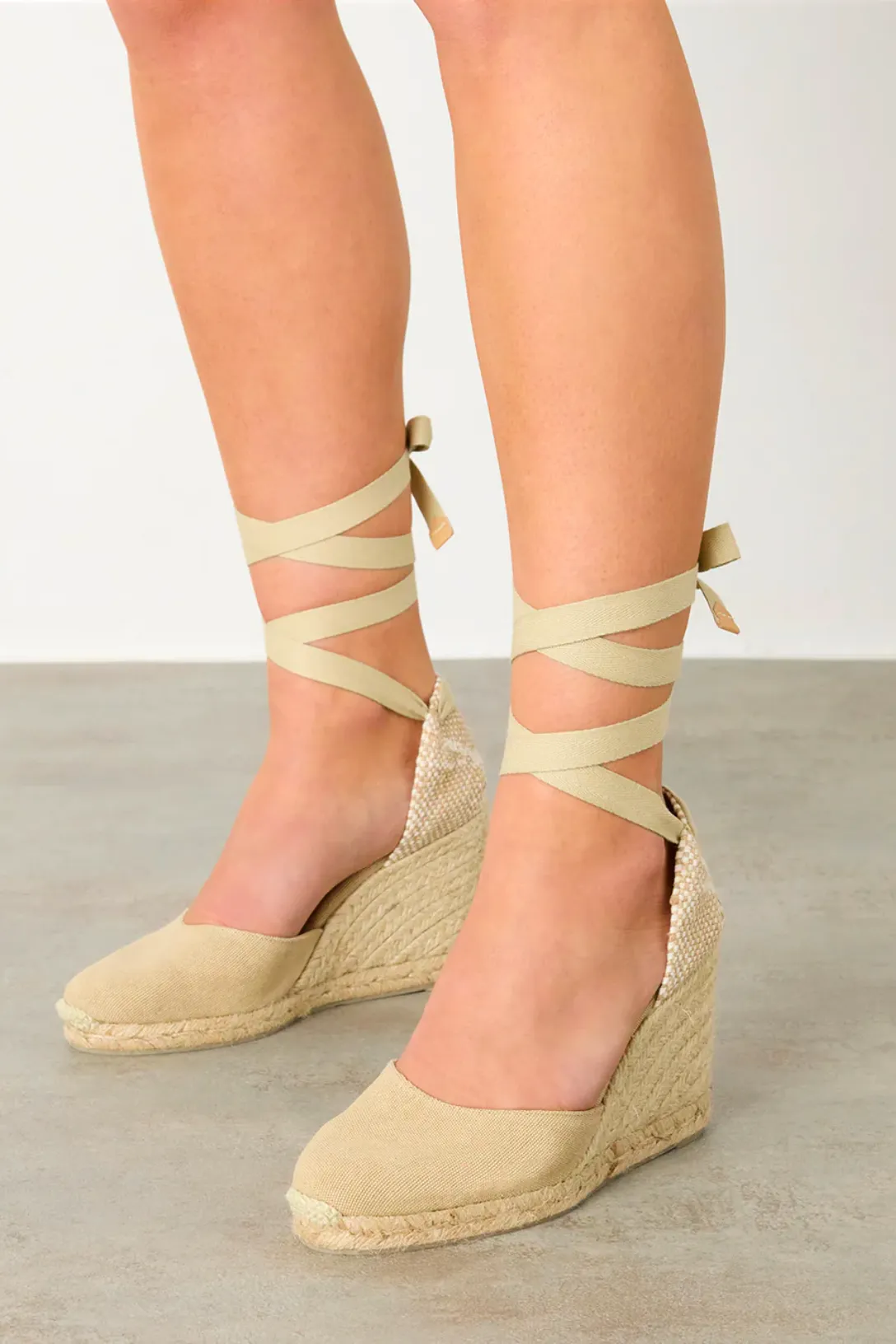 Carina Wedge | Sand
