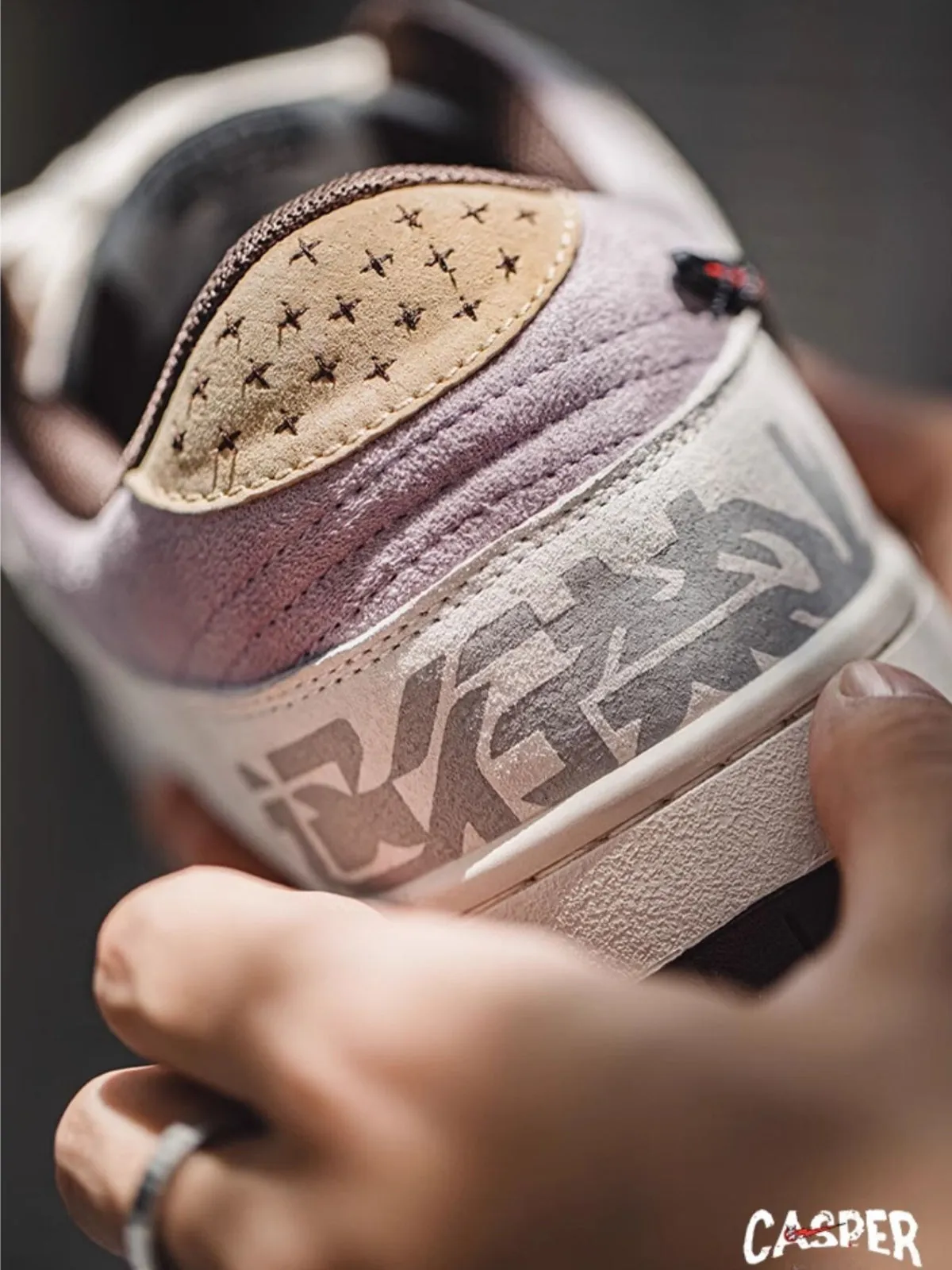 Casper Flop Low Retro Inspired Sneakers