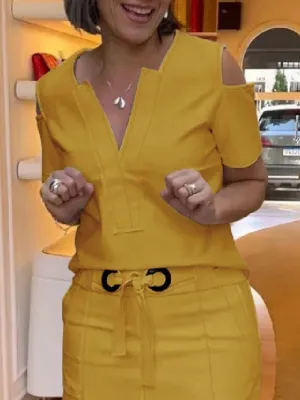 Chic Cold Shoulder Blouse: Stylish Loose-Fit Short Sleeve Top in Solid Colors