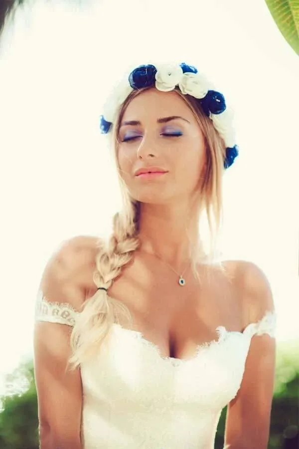 Chiffon Lace Off-the-Shoulder Beach Wedding Dresses With Side Slit, MW827