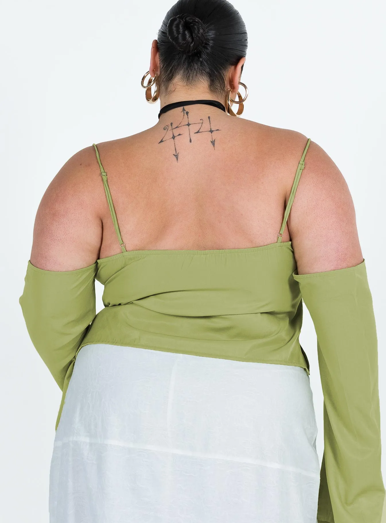 Cold Shoulder Top Green Curve