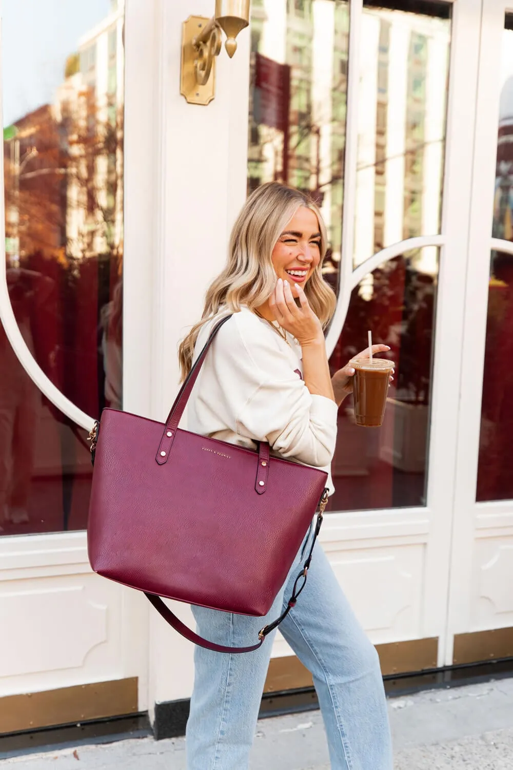 GO-GETTER TOTE berry