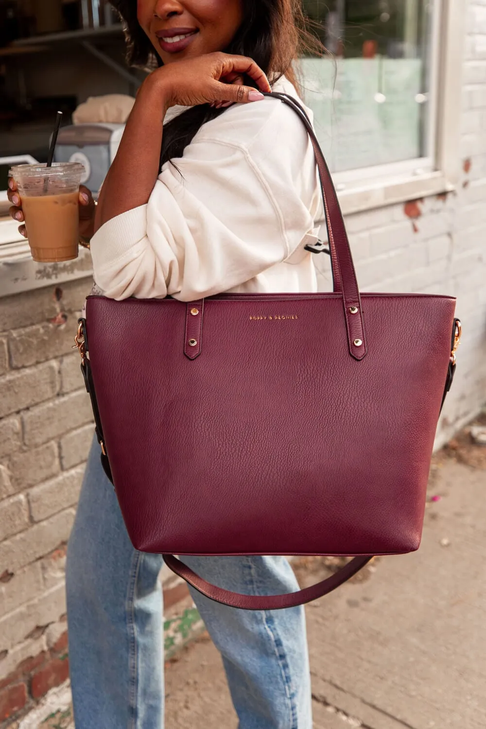 GO-GETTER TOTE berry