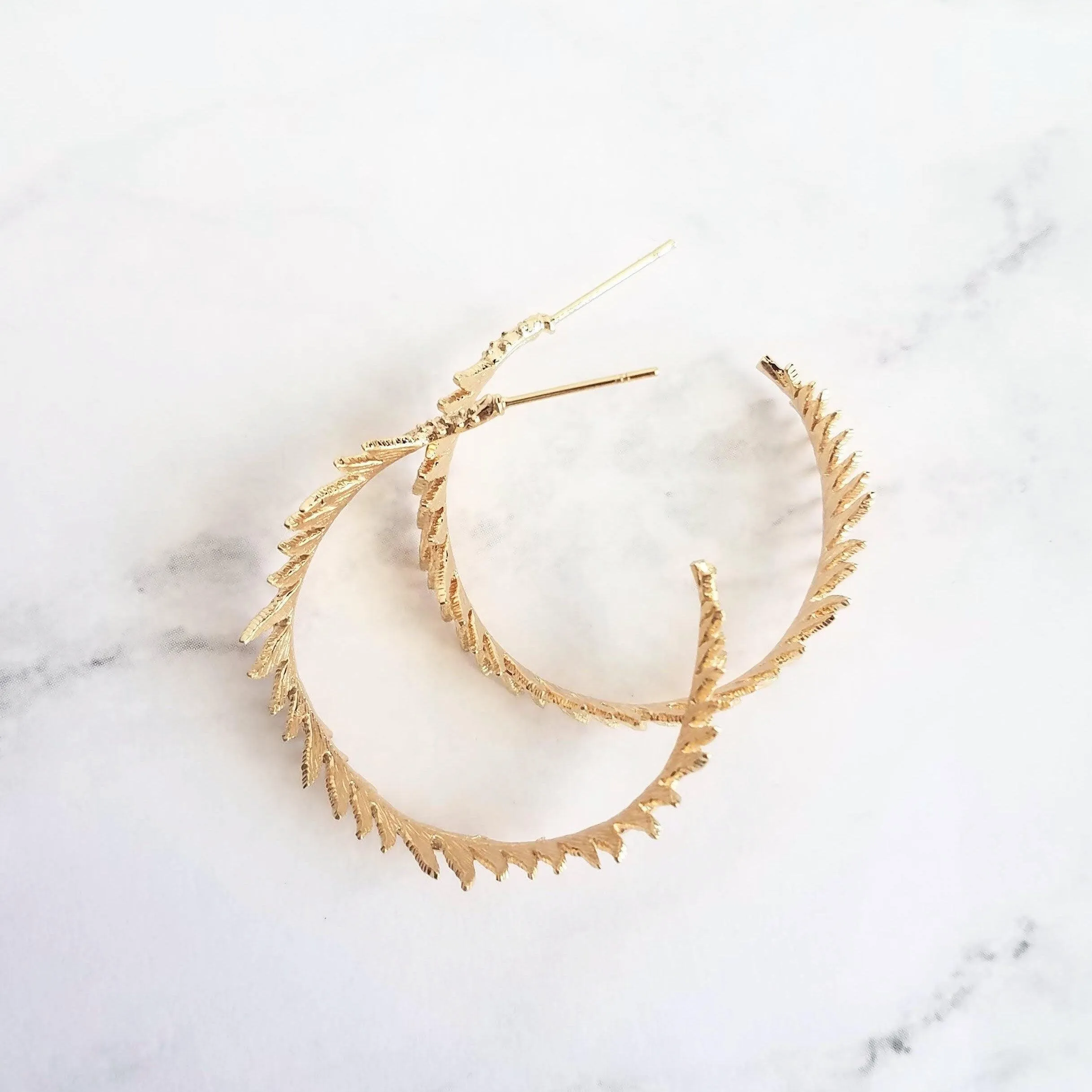 Gold Fern Hoop Earrings, branch hoop, fern earrings, 1 inch hoop, tiny leaves hoop, gold hoops, leafy hoop earrings, plant earrings