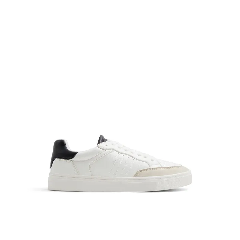 Krysta / Sneakers