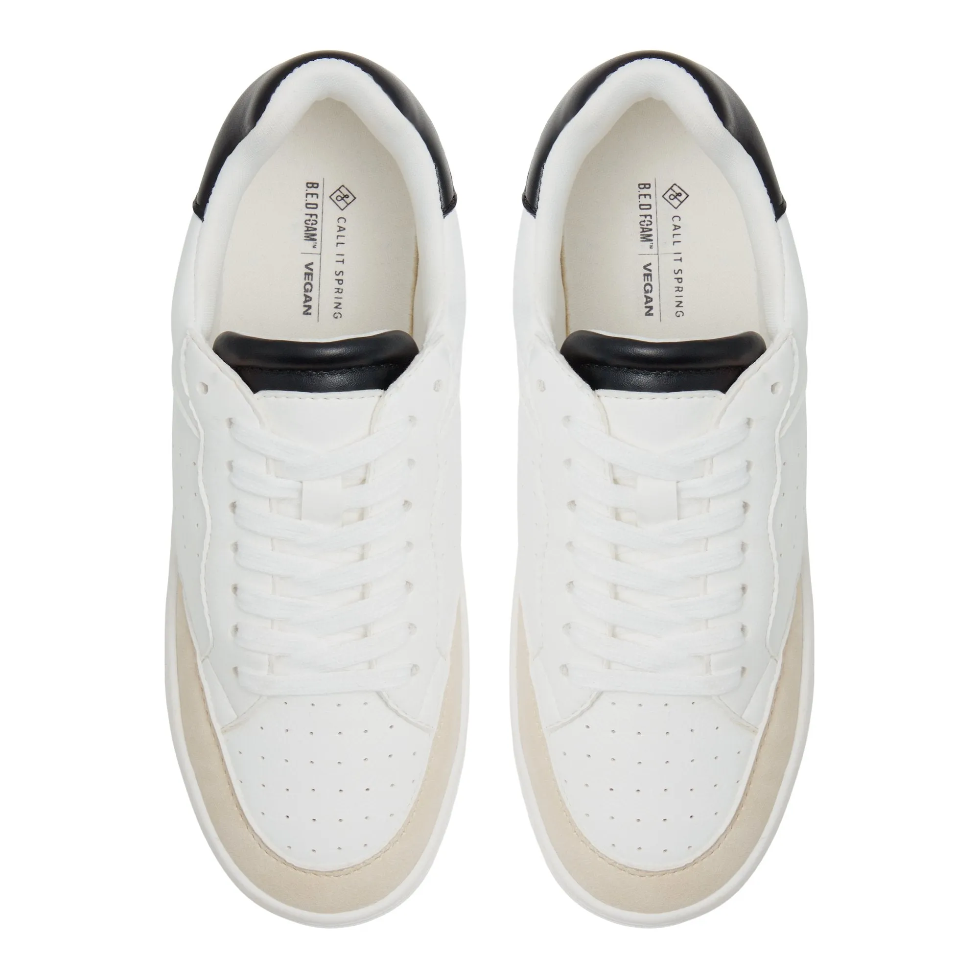 Krysta / Sneakers