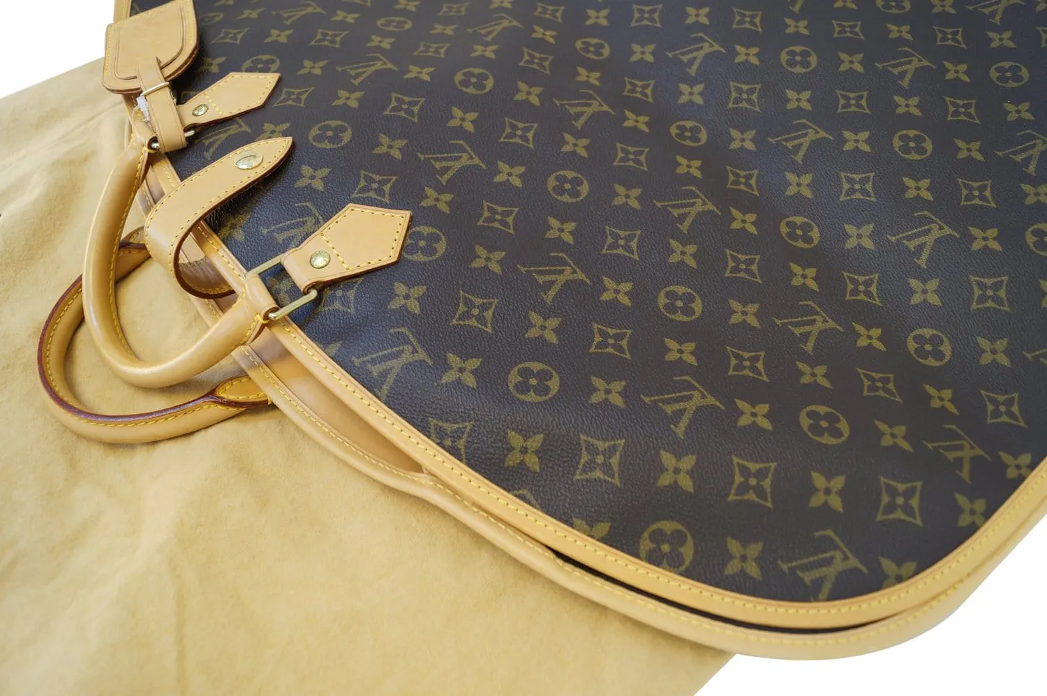 LOUIS VUITTON Monogram Brown Garment Cover