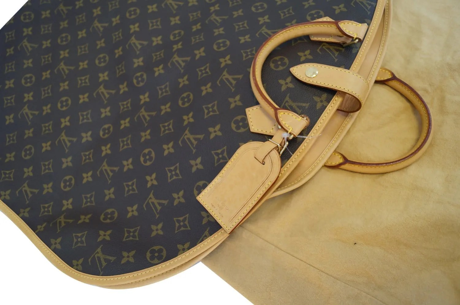 LOUIS VUITTON Monogram Brown Garment Cover