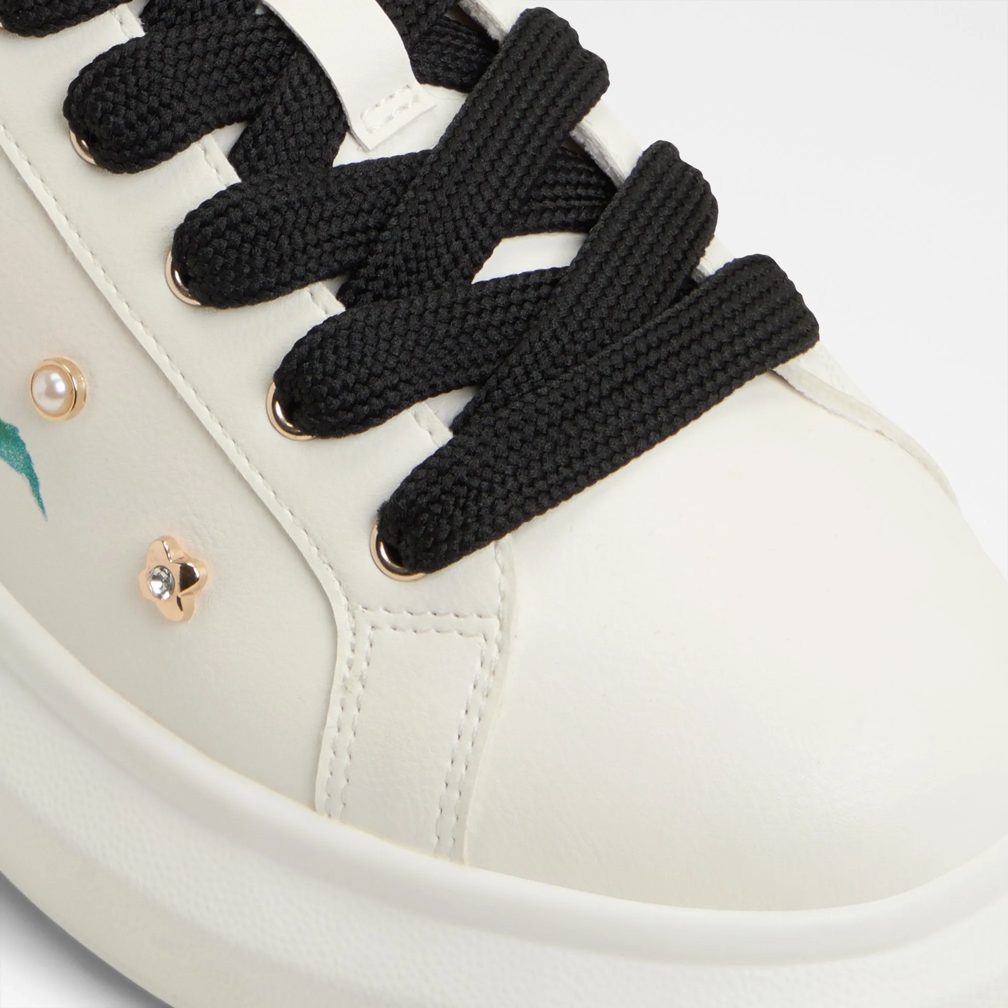 Lovekiss / Sneakers