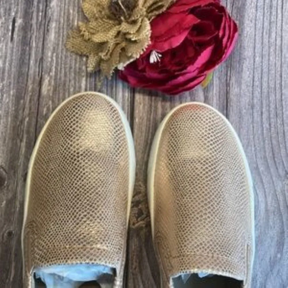 NATURALIZER Marianne Rose Gold Leather Sneakers 8W