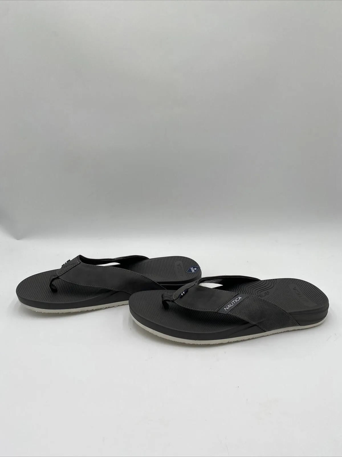 Nautica Clarkson Men's 2 Flip Flops Gray Size 10