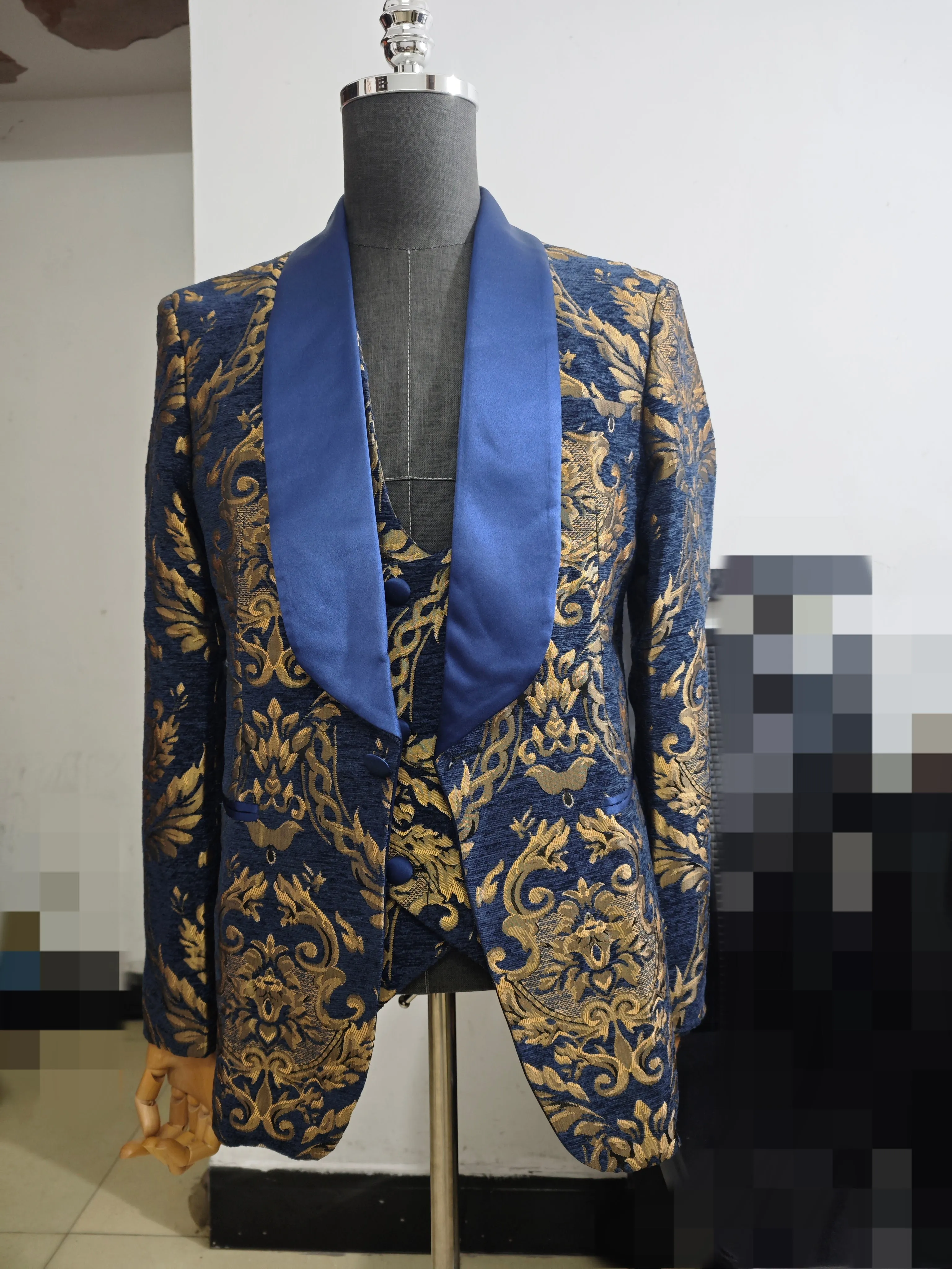 Navy Blue Floral Jacquard Prom Men Suits for Wedding