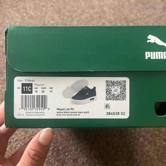 NWT Girls Puma Mayze Sneakers