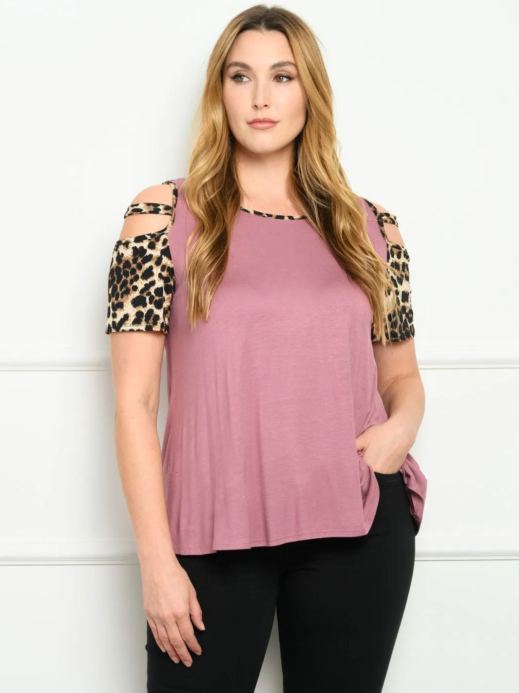 PLUS SIZE ANIMAL PRINT COLD SHOULDER TOP
