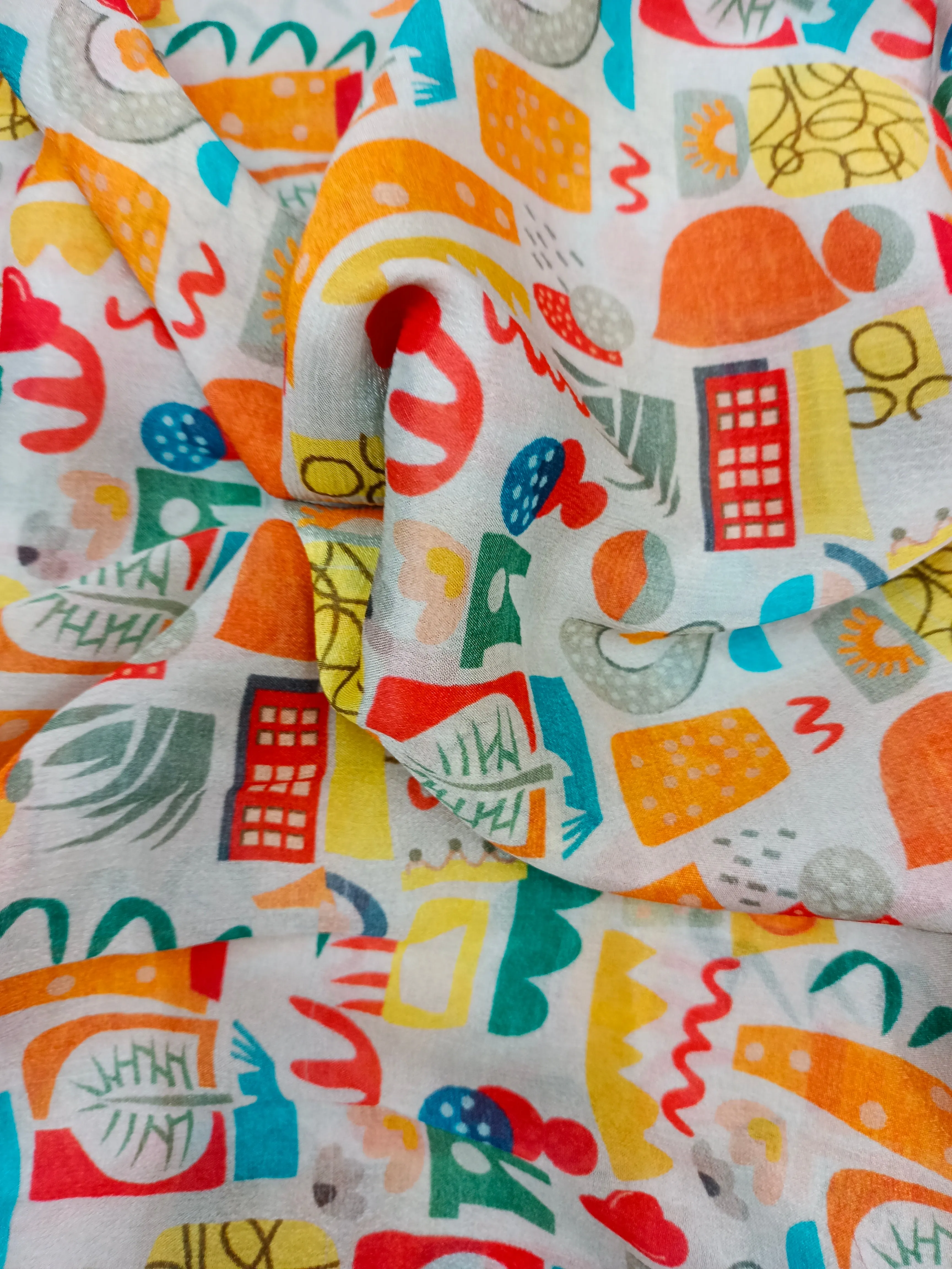 Pure Crushed Chiffon Chinon Digital Printed Fabric