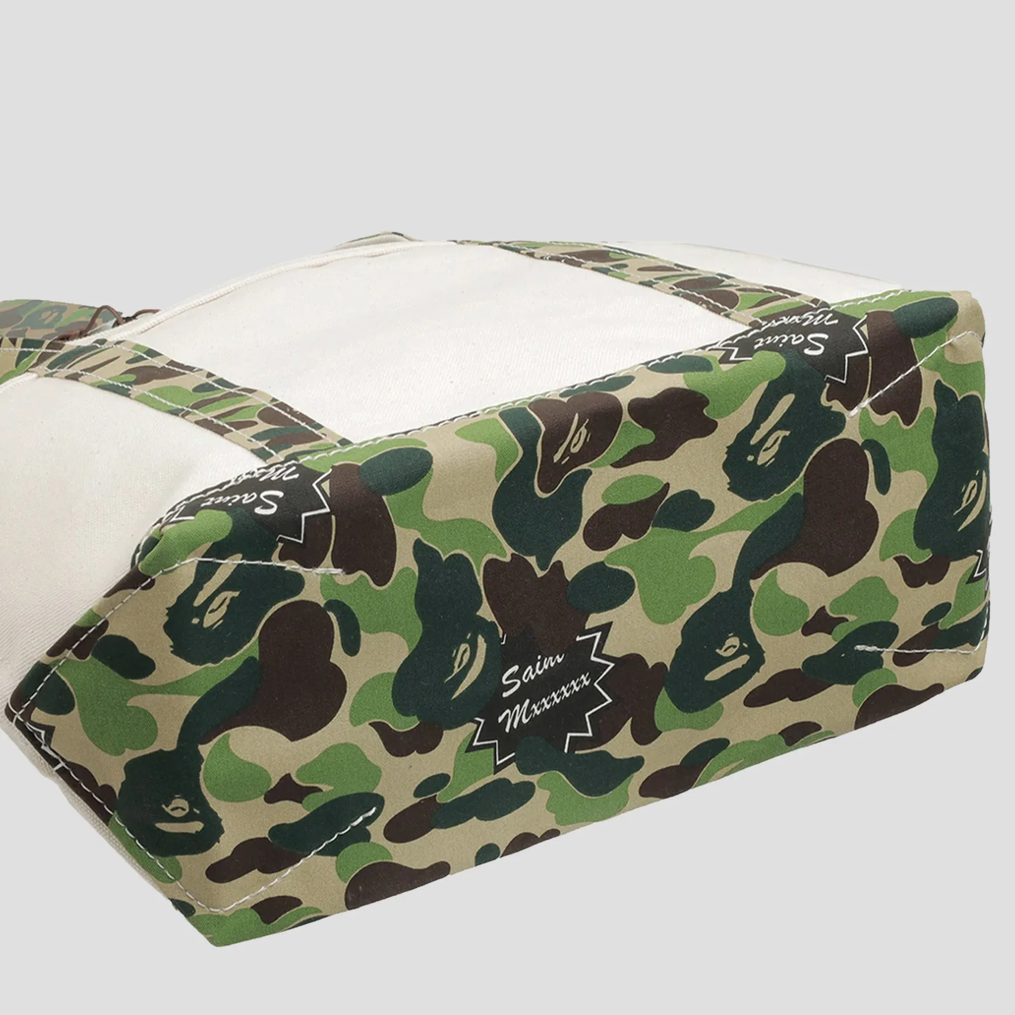 SAINT MXXXXXX x A BATHING APE® CAMO TOTE BAG (L)