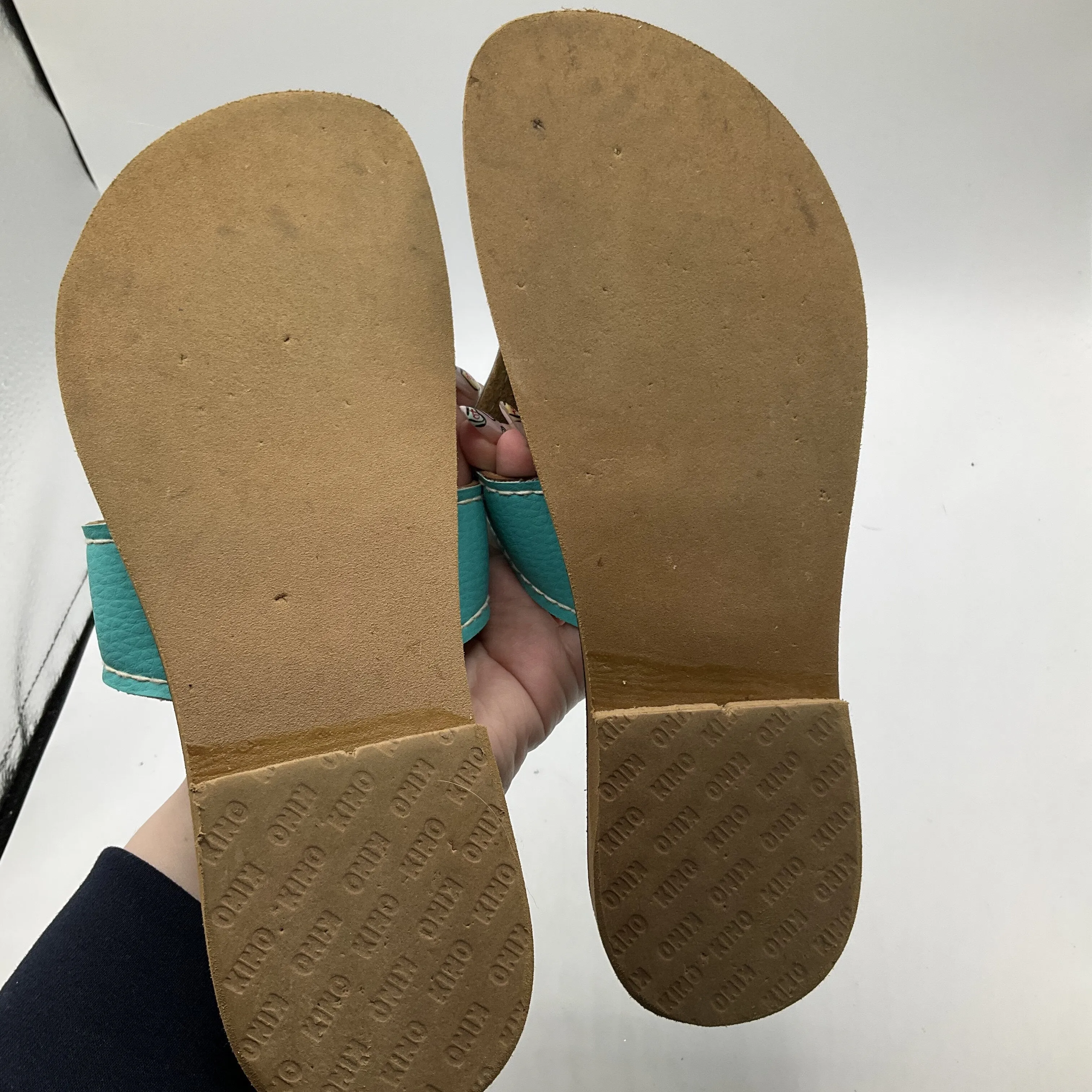 Sandals Flip Flops By Cmc  Size: 8