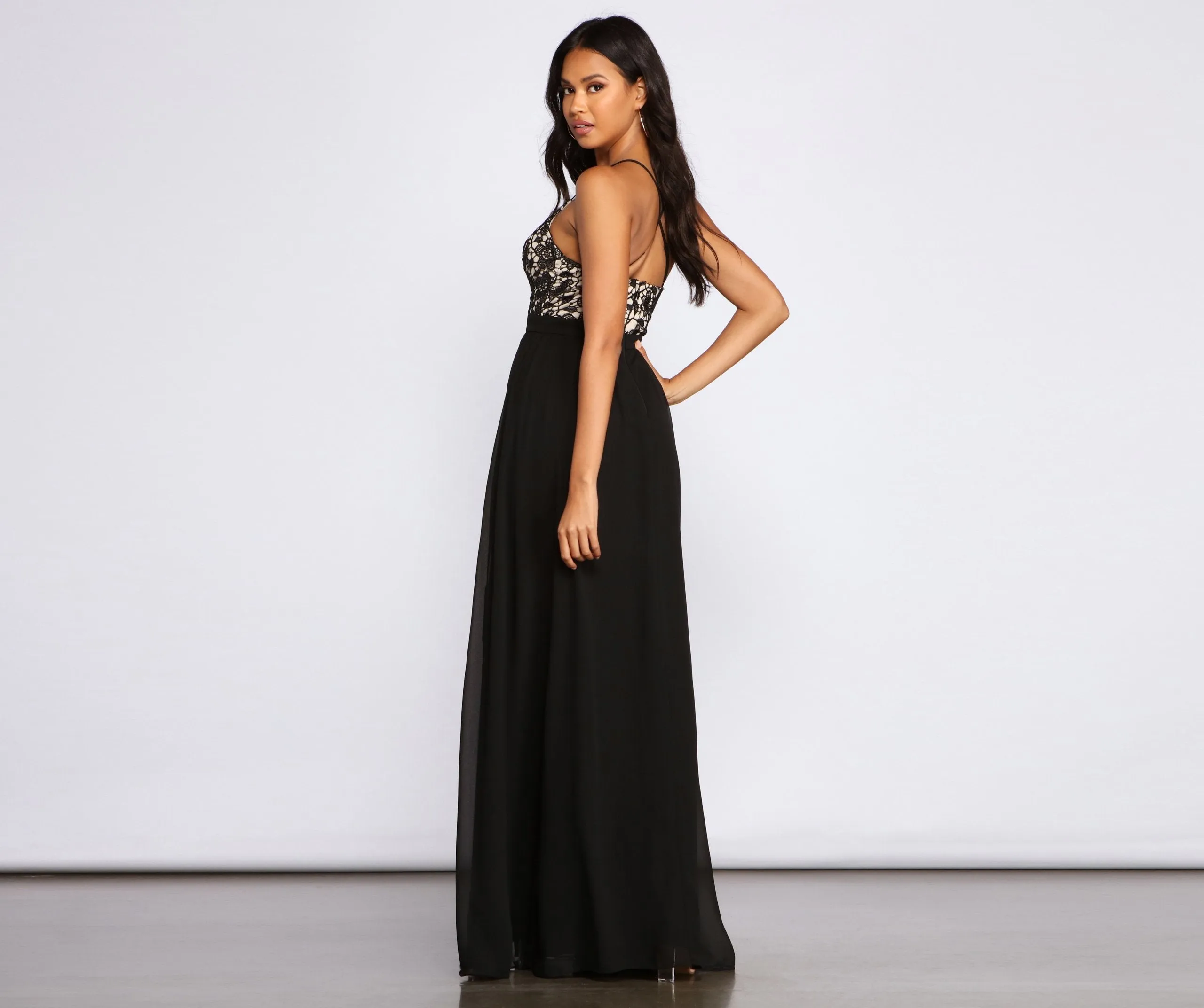 Sapphire Formal Stylish Scalloped Lace Dress