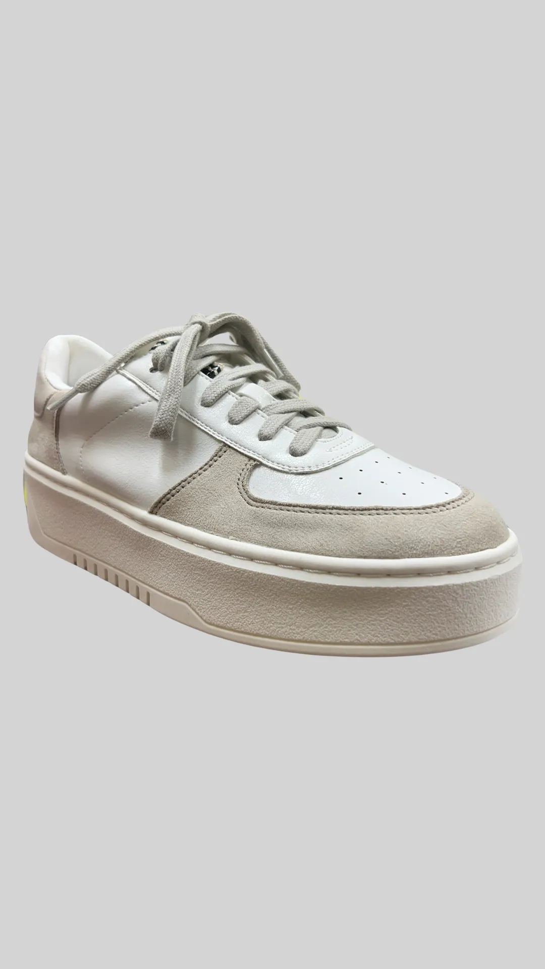 Shirley Sneaker