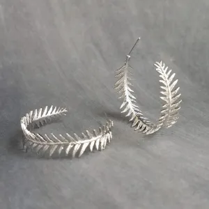 Silver Fern Earrings, branch hoop earring, fern hoop earrings, 1 inch hoop, tiny leaves hoop, rhodium leafy hoop, wispy plant earring