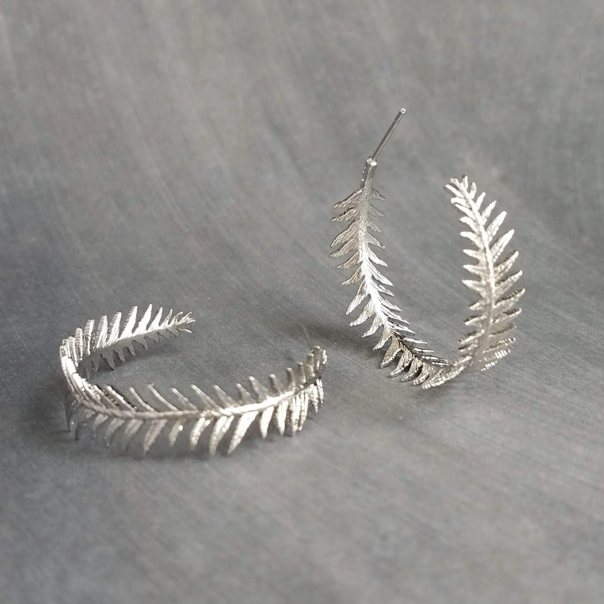 Silver Fern Earrings, branch hoop earring, fern hoop earrings, 1 inch hoop, tiny leaves hoop, rhodium leafy hoop, wispy plant earring