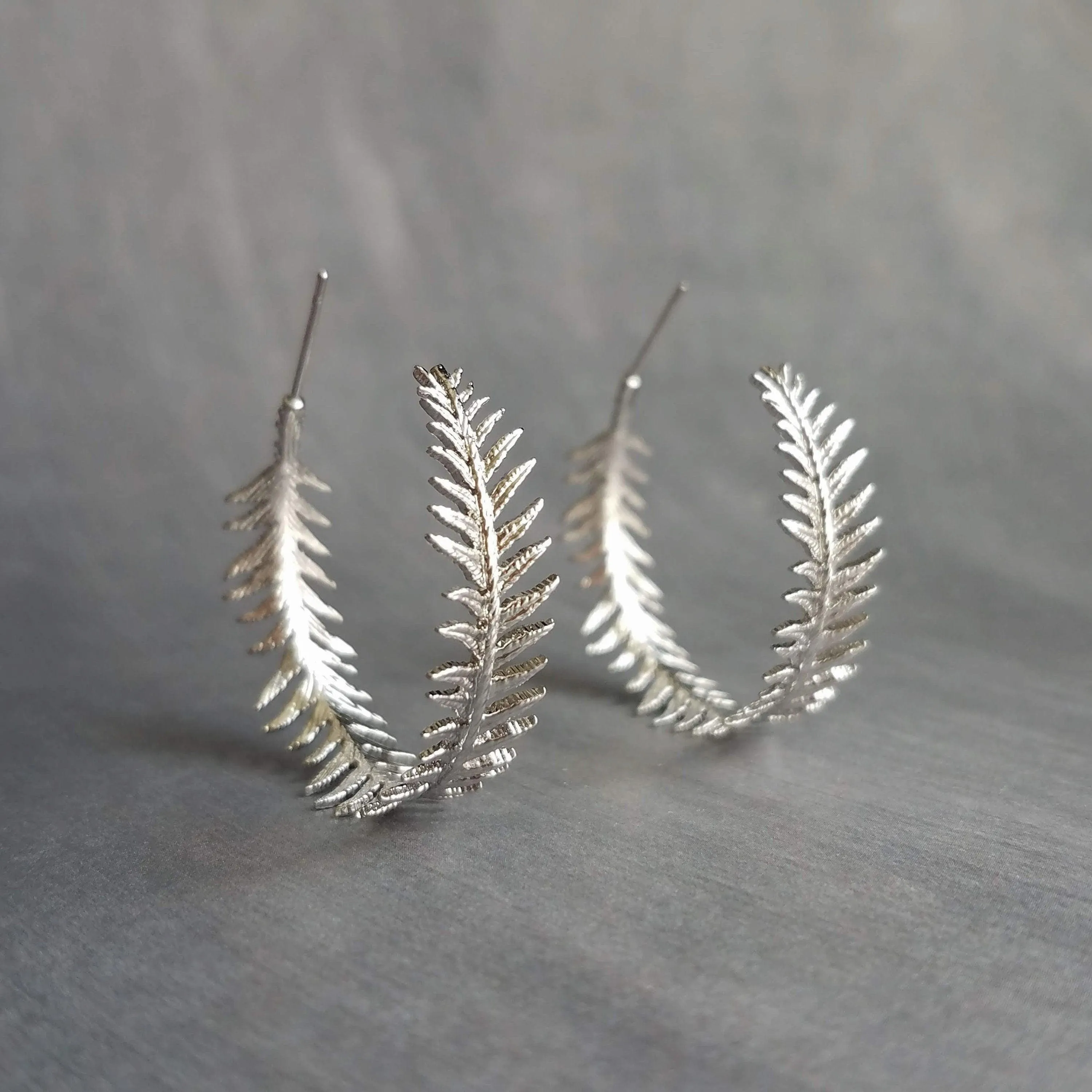 Silver Fern Earrings, branch hoop earring, fern hoop earrings, 1 inch hoop, tiny leaves hoop, rhodium leafy hoop, wispy plant earring