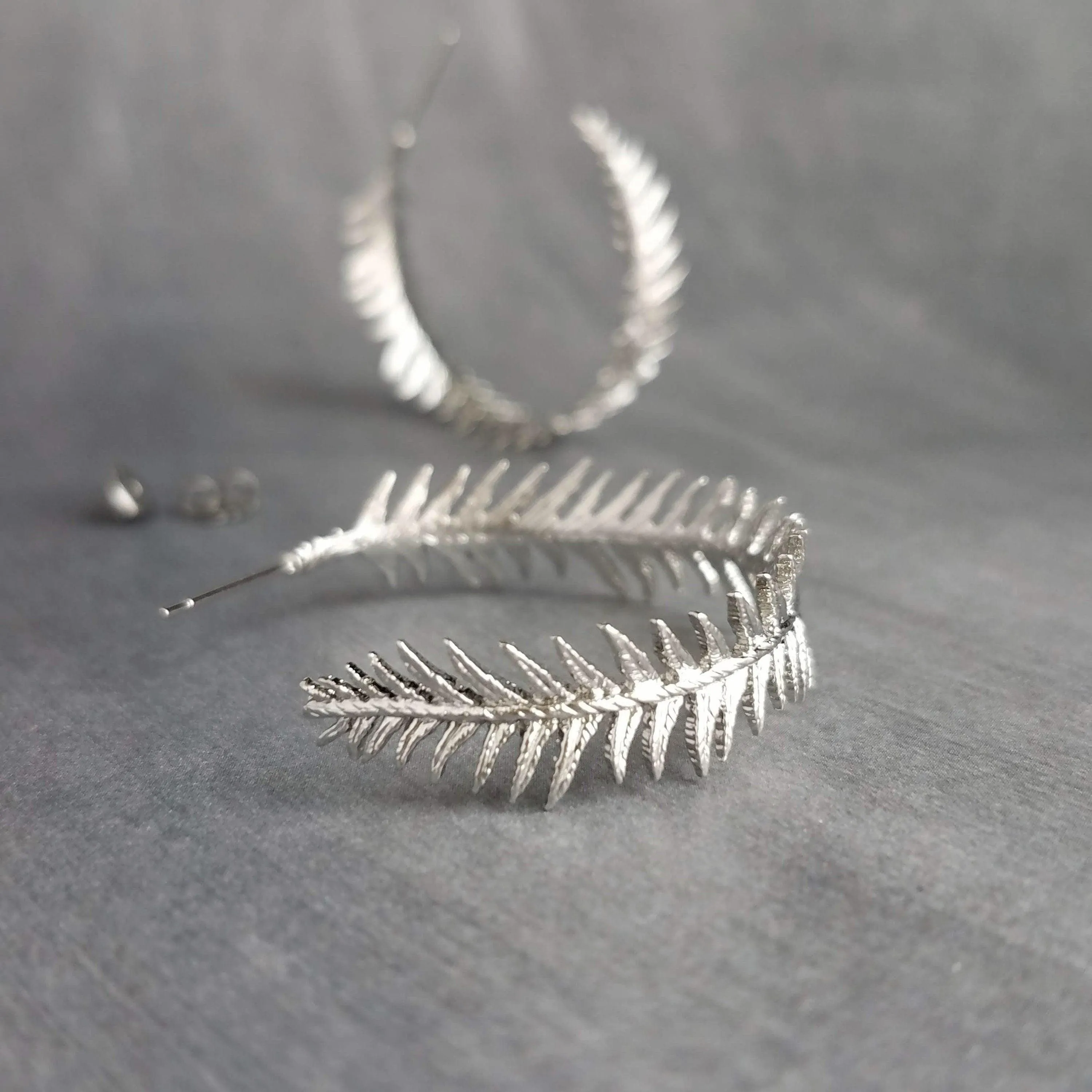 Silver Fern Earrings, branch hoop earring, fern hoop earrings, 1 inch hoop, tiny leaves hoop, rhodium leafy hoop, wispy plant earring