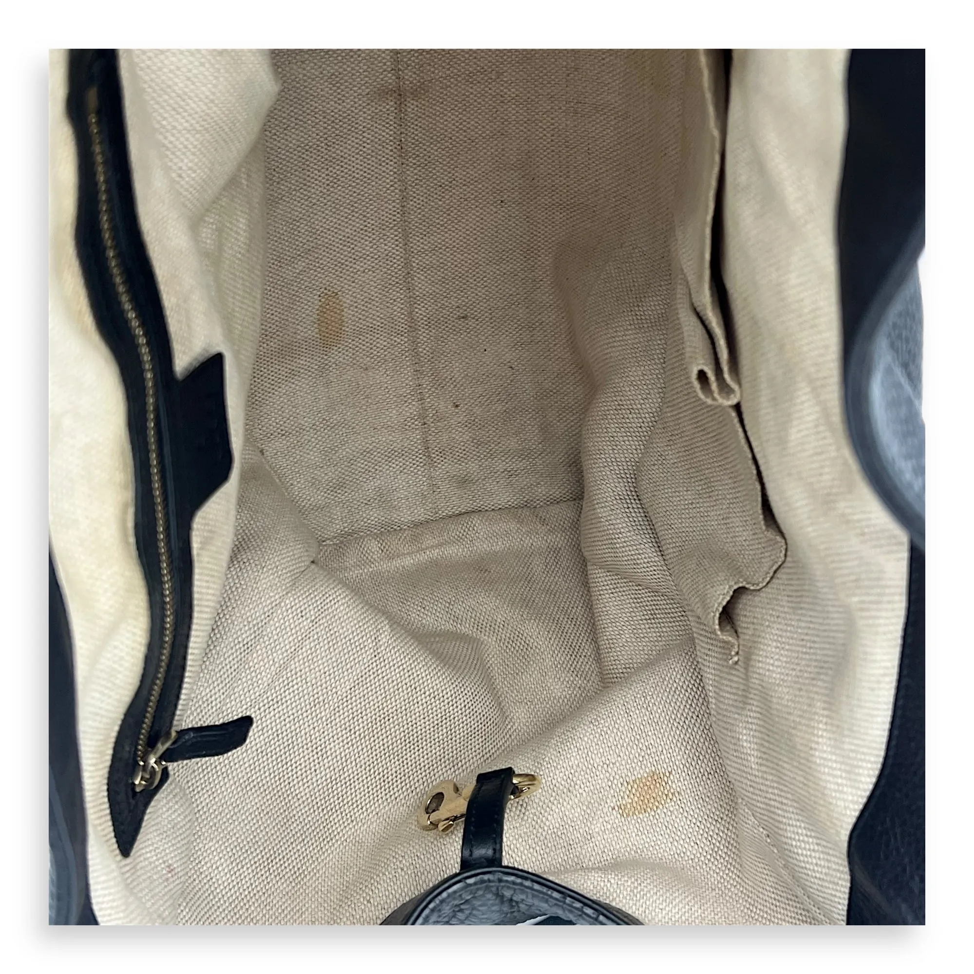 Soho Tote Bag Black in Calfskin, Gold hardware