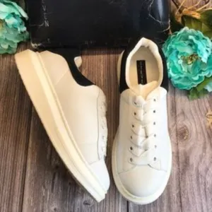 STEVEN Glazed White Leather Lace-Up Chunky Sneakers