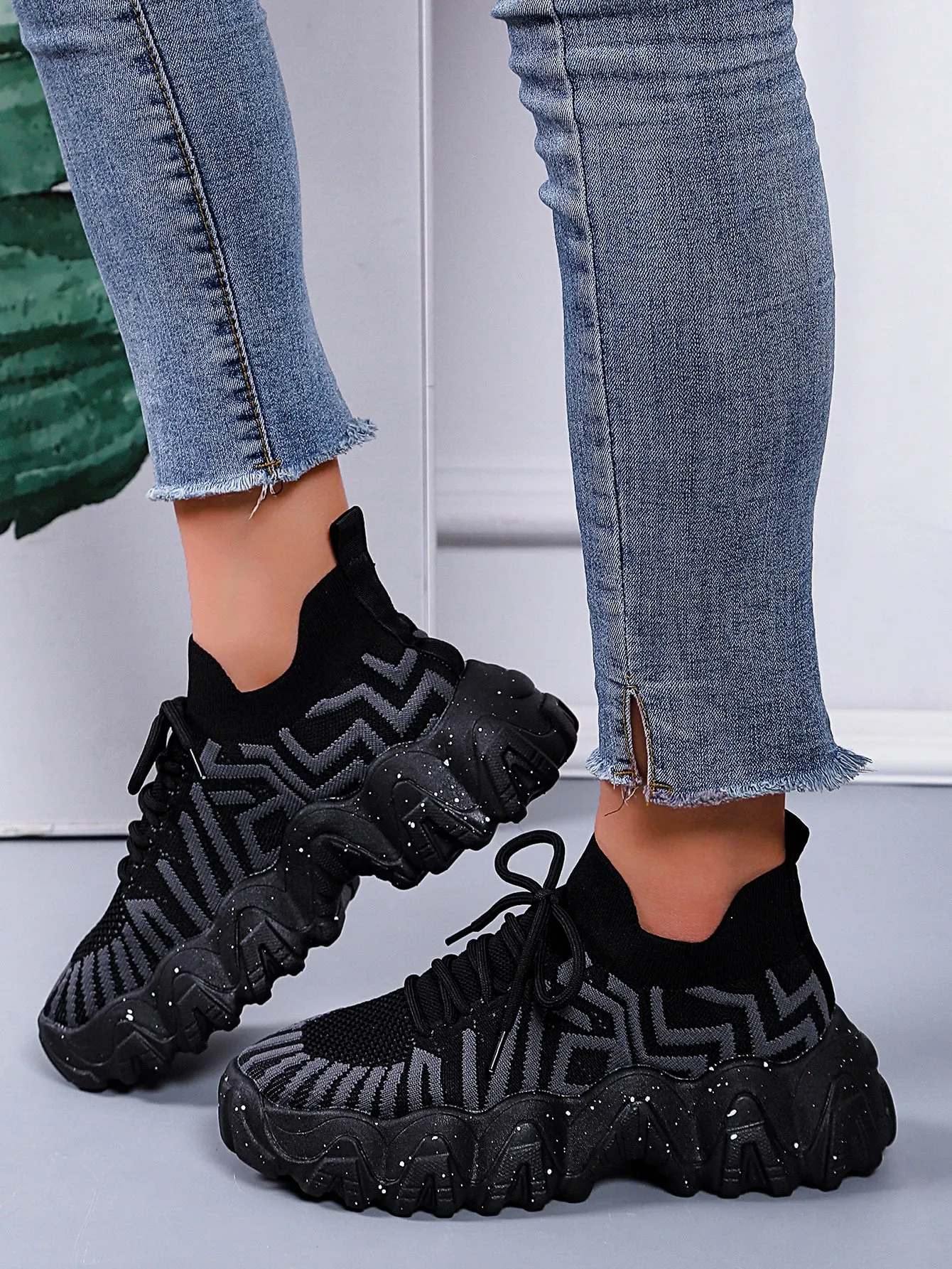 Striped Pattern Lace-up Front Chunky Sneakers