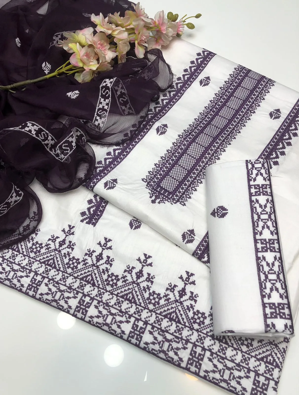 Stuff Cotton Cross Stitched Embroidery Dupatta With Heavy Embroidery Chiffon Dupatta 3PC Suits