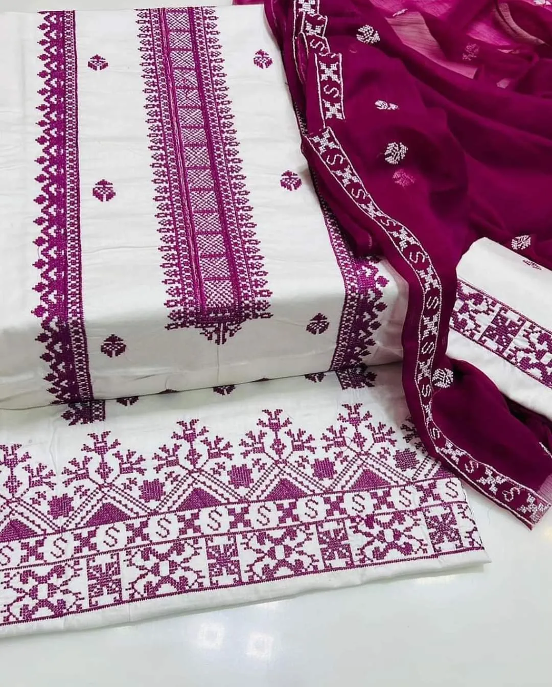 Stuff Cotton Cross Stitched Embroidery Dupatta With Heavy Embroidery Chiffon Dupatta 3PC Suits