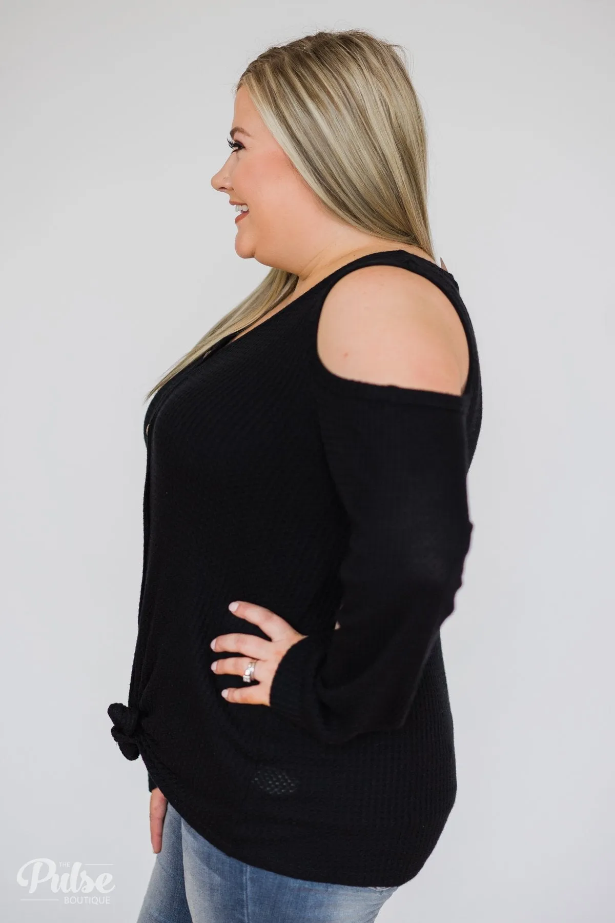 Take A Hint Cold Shoulder Thermal Top- Black