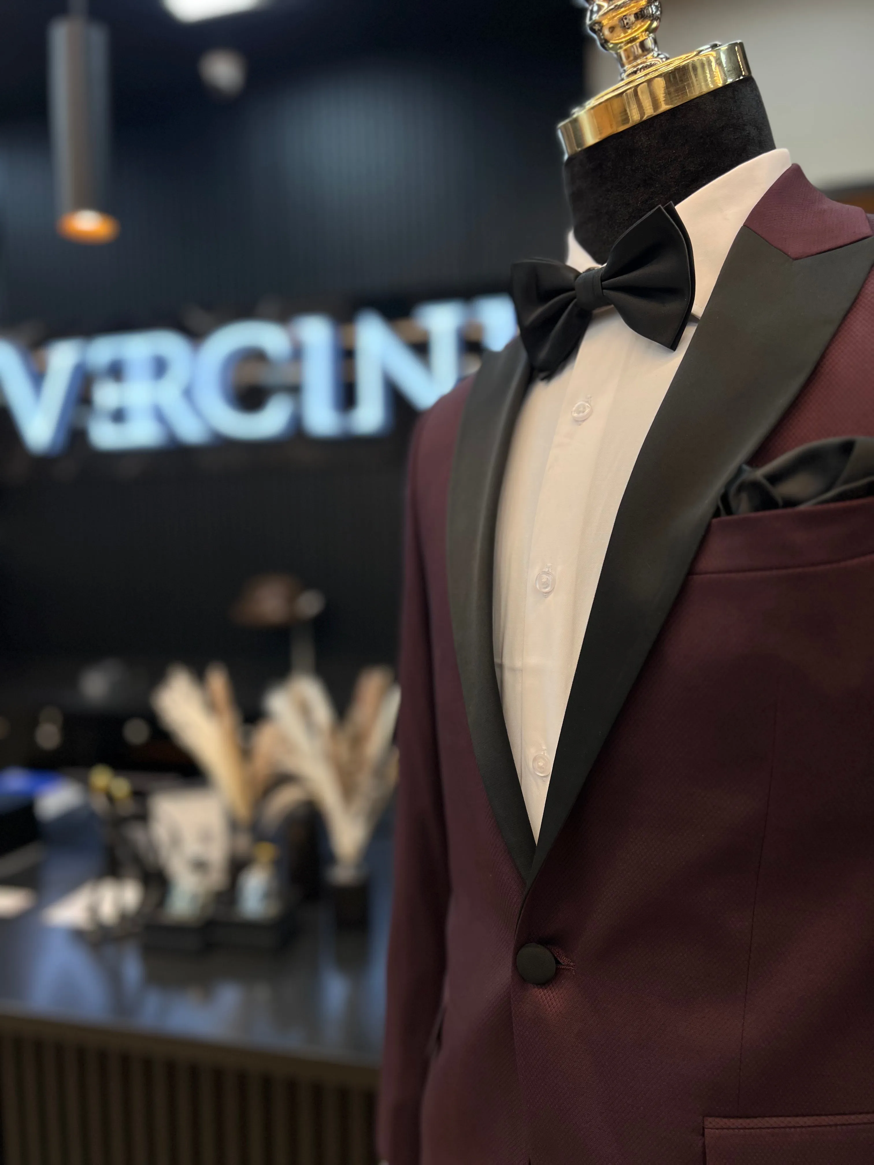 Timeless Burgundy Classic Tuxedo – Fine Elegance & Sophistication