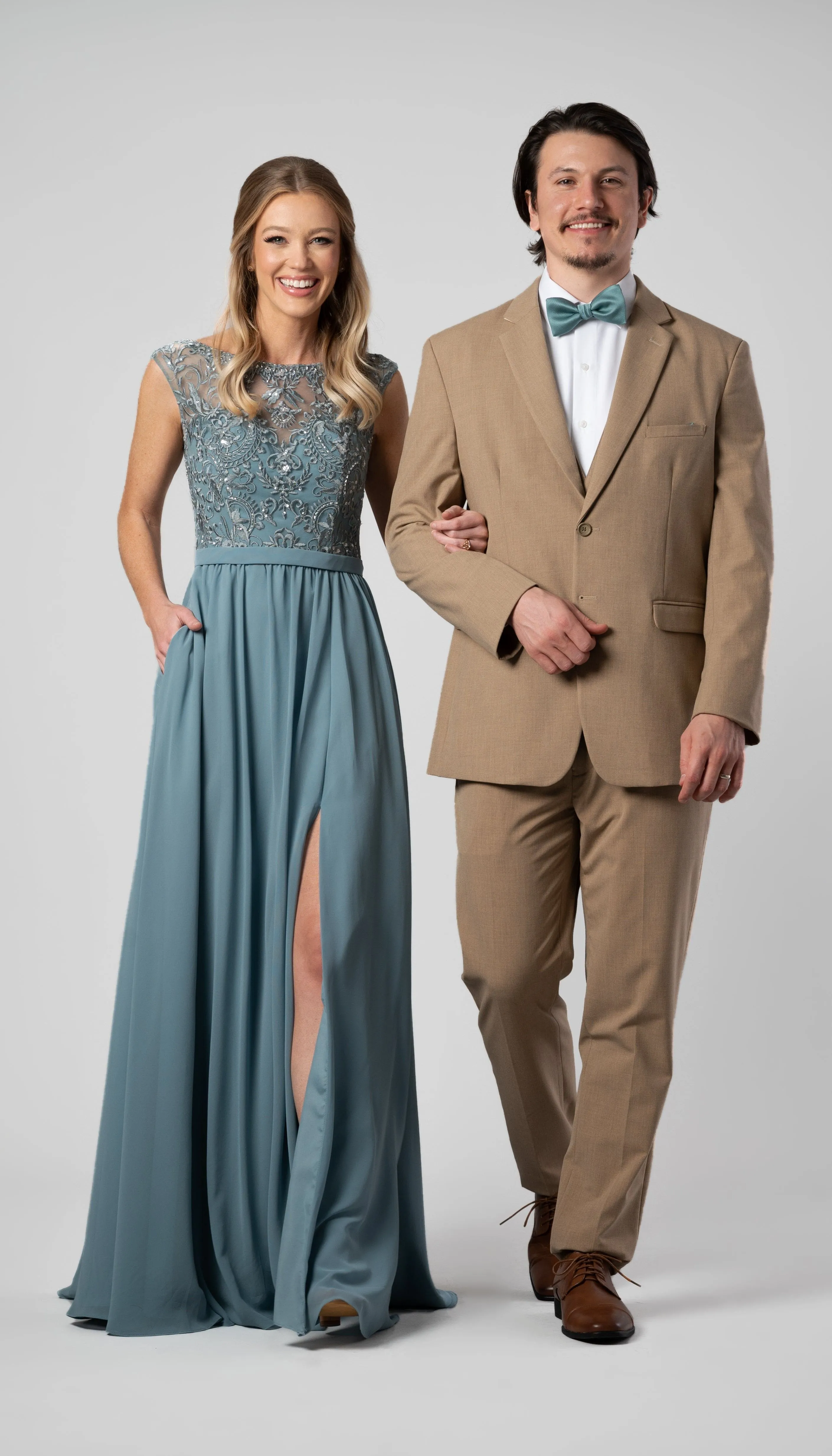 Trim Fit 2 Piece Suit Camel