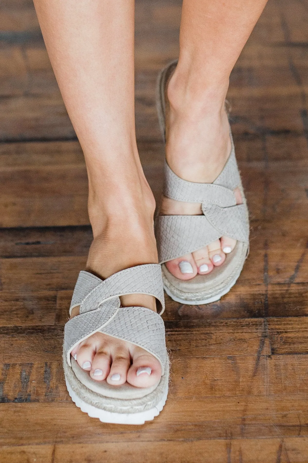 Very G Elvina Platform Sandals- Cream