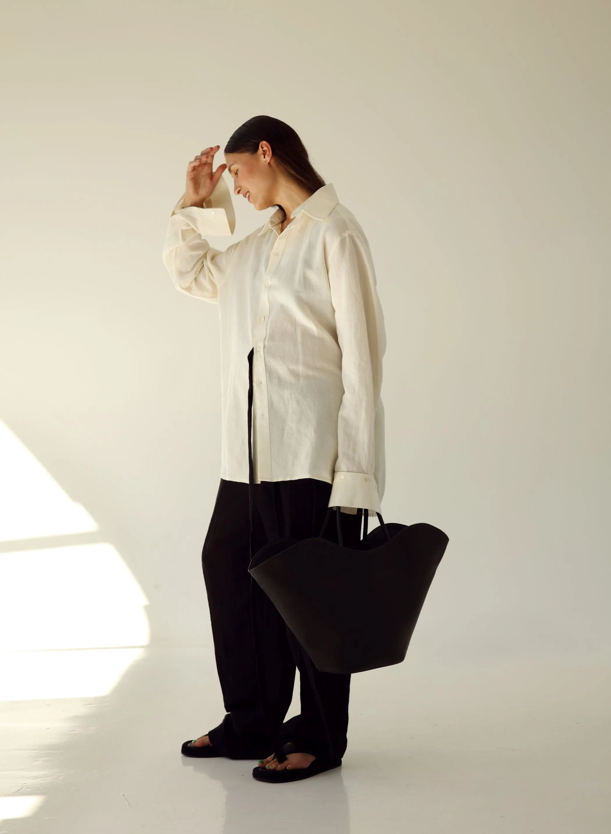 Willow MIRUM® Vegan Leather Tote | Black