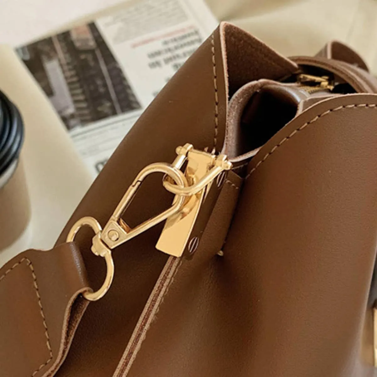 WOMEN RETRO SHOULDER BUCKET BAG_CWAB1552: Brown / (OS) 1