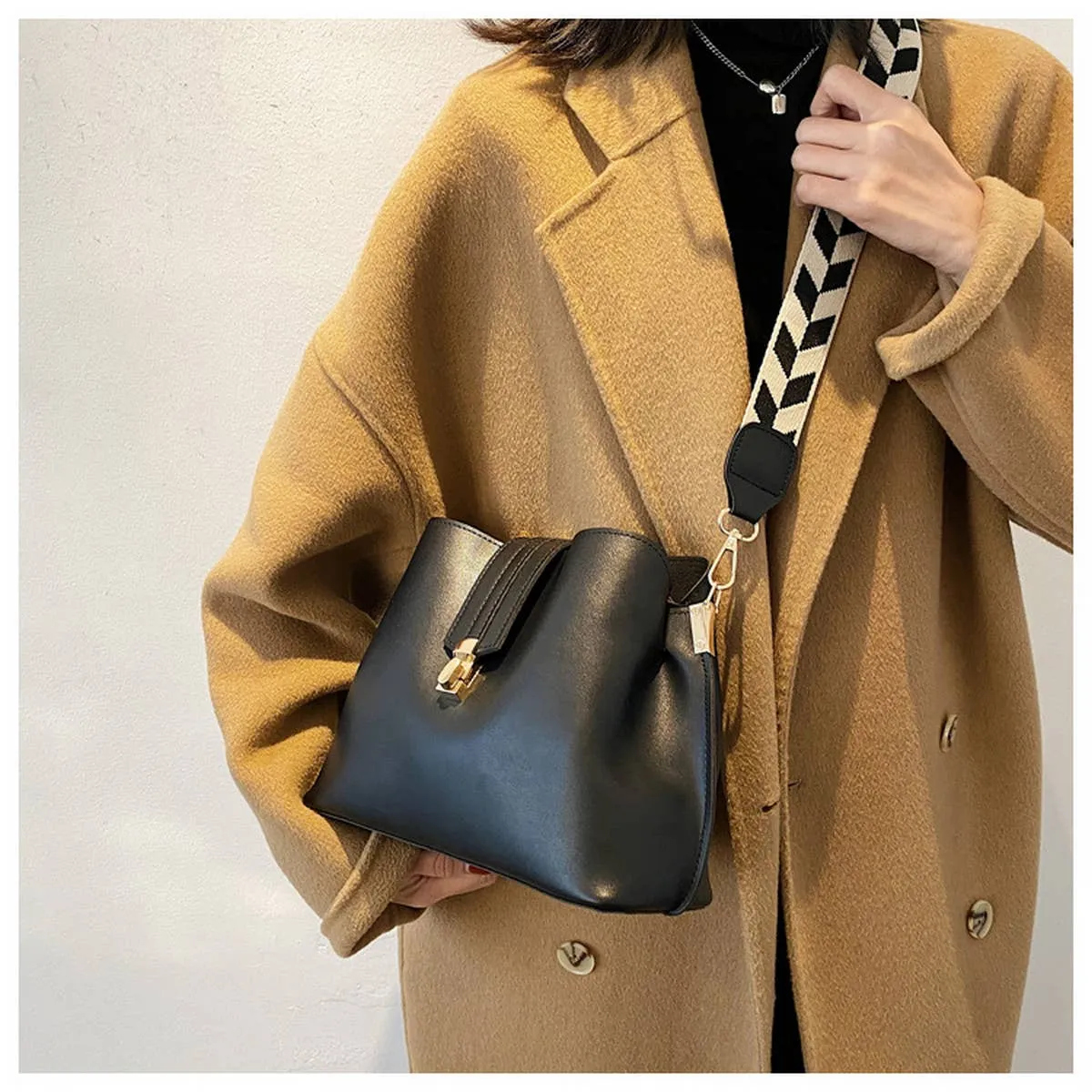 WOMEN RETRO SHOULDER BUCKET BAG_CWAB1552: Brown / (OS) 1