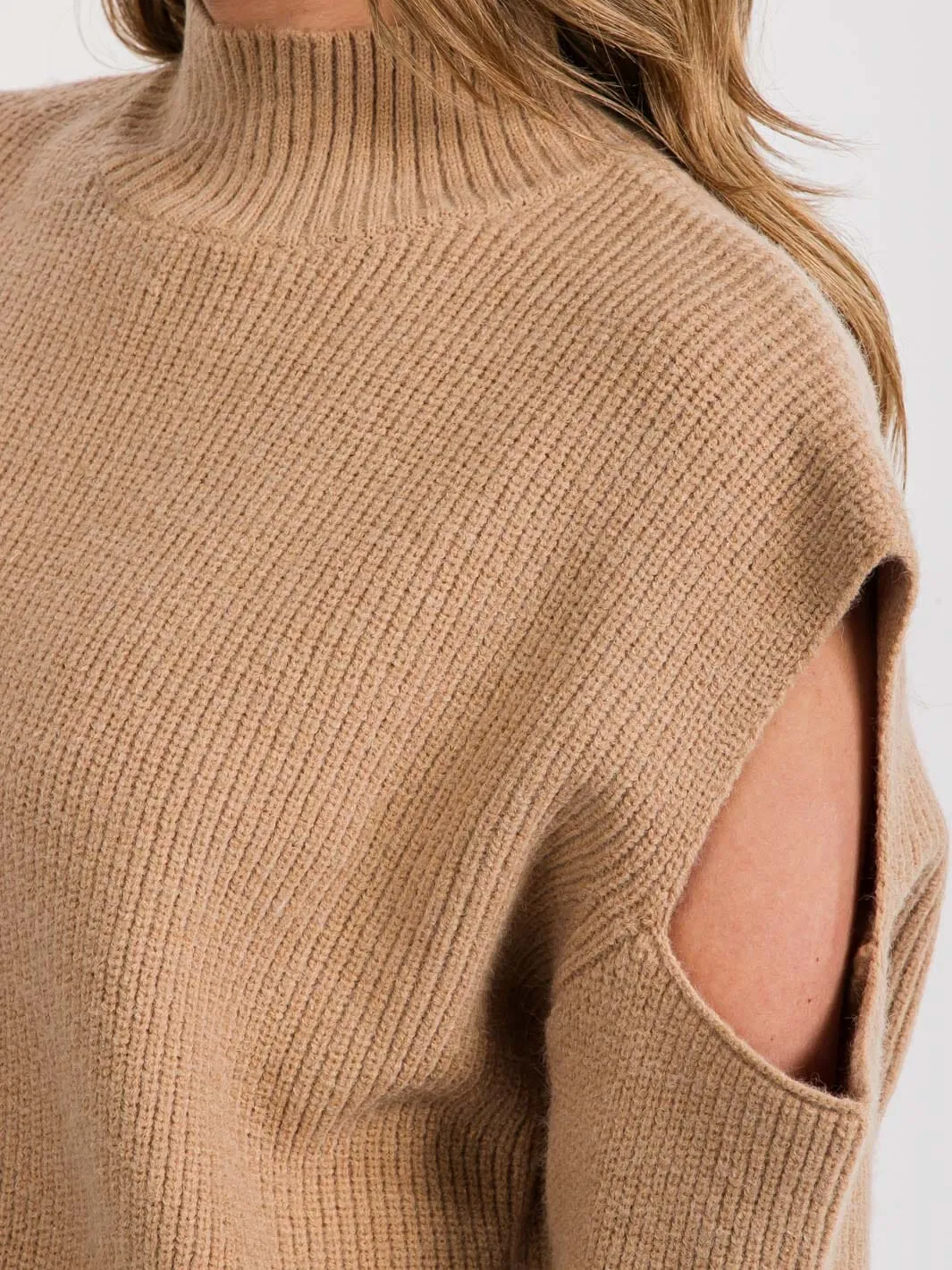 WOMEN'S LONG SLEEVE TURTLE NECK COLD SHOULDER TOP
